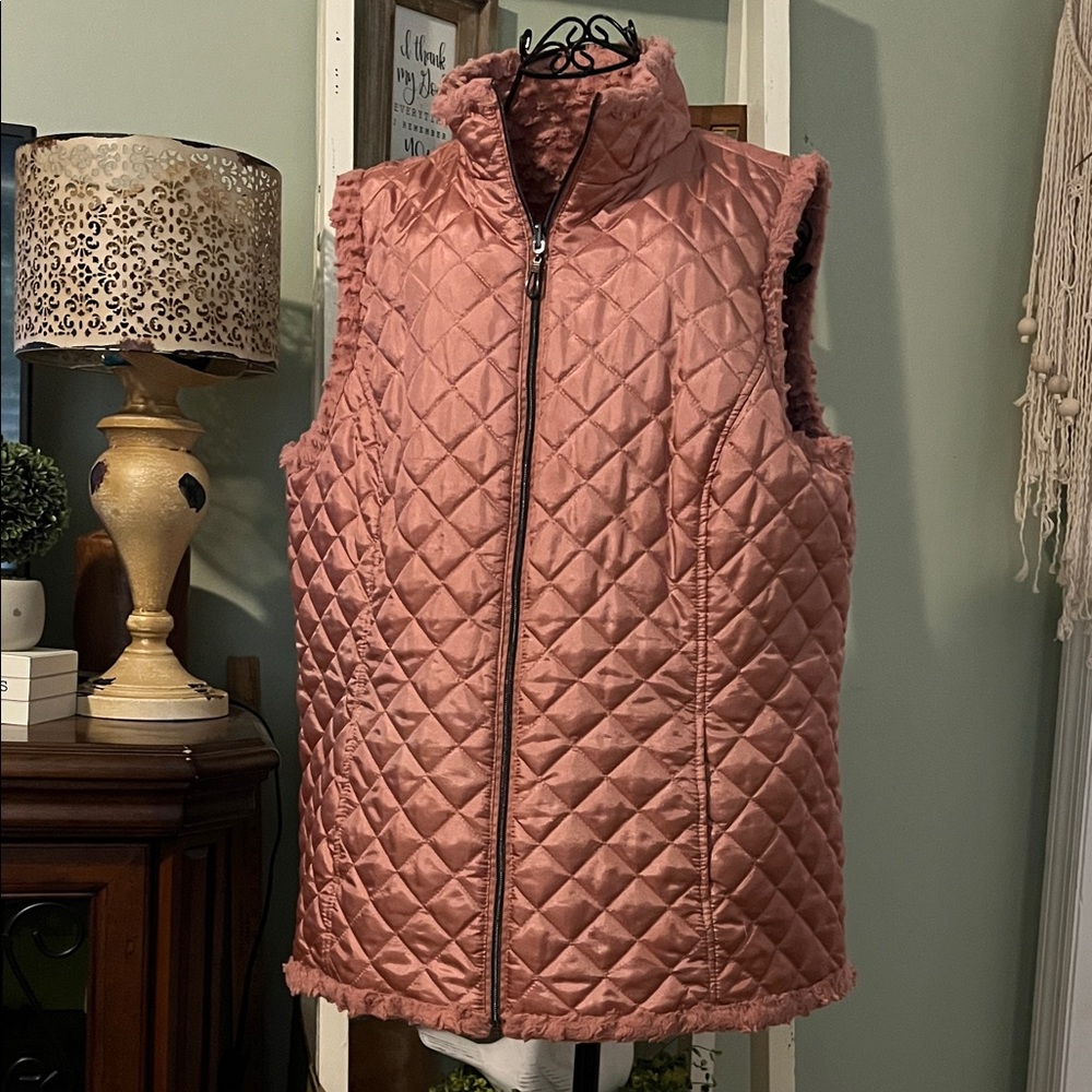 Sherpa and satin Quilted Pink Sleeveless Jacket